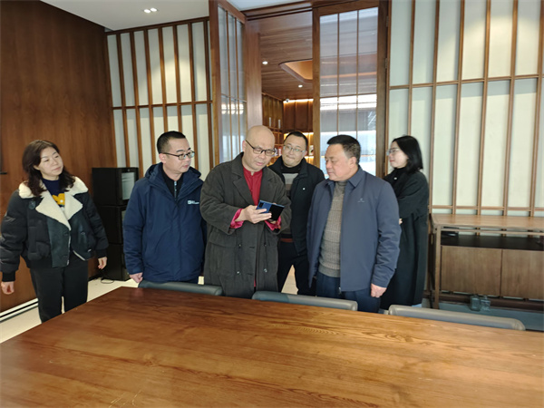 12月18日，洪董率隊赴浙江余杭鸕鳥鎮(zhèn)無它心舍湯泉民宿調(diào)研.jpg