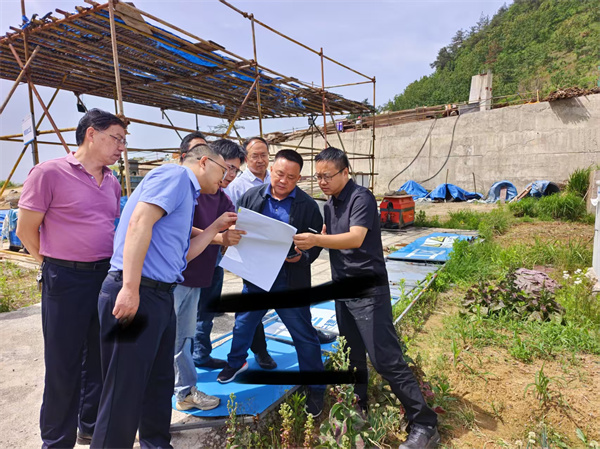 5月7日，洪董，余總陪同王小東副縣長一行調(diào)研湖田山景區(qū)項目.jpg